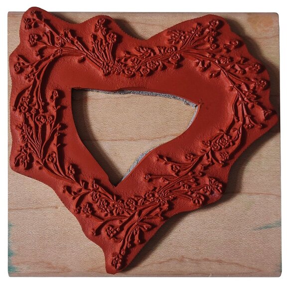 Twig Heart Wreath Shape Rubber Stamp With Floral Design - Picture 2 of 4